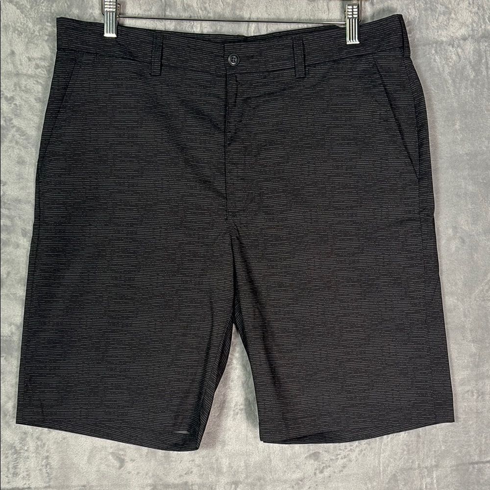 PGA Tour Gray Charcoal Striped Golf Shorts Size 36